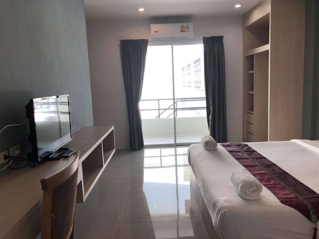 Hotel Khao Oat Airport Nai Yang Beach Exterior foto