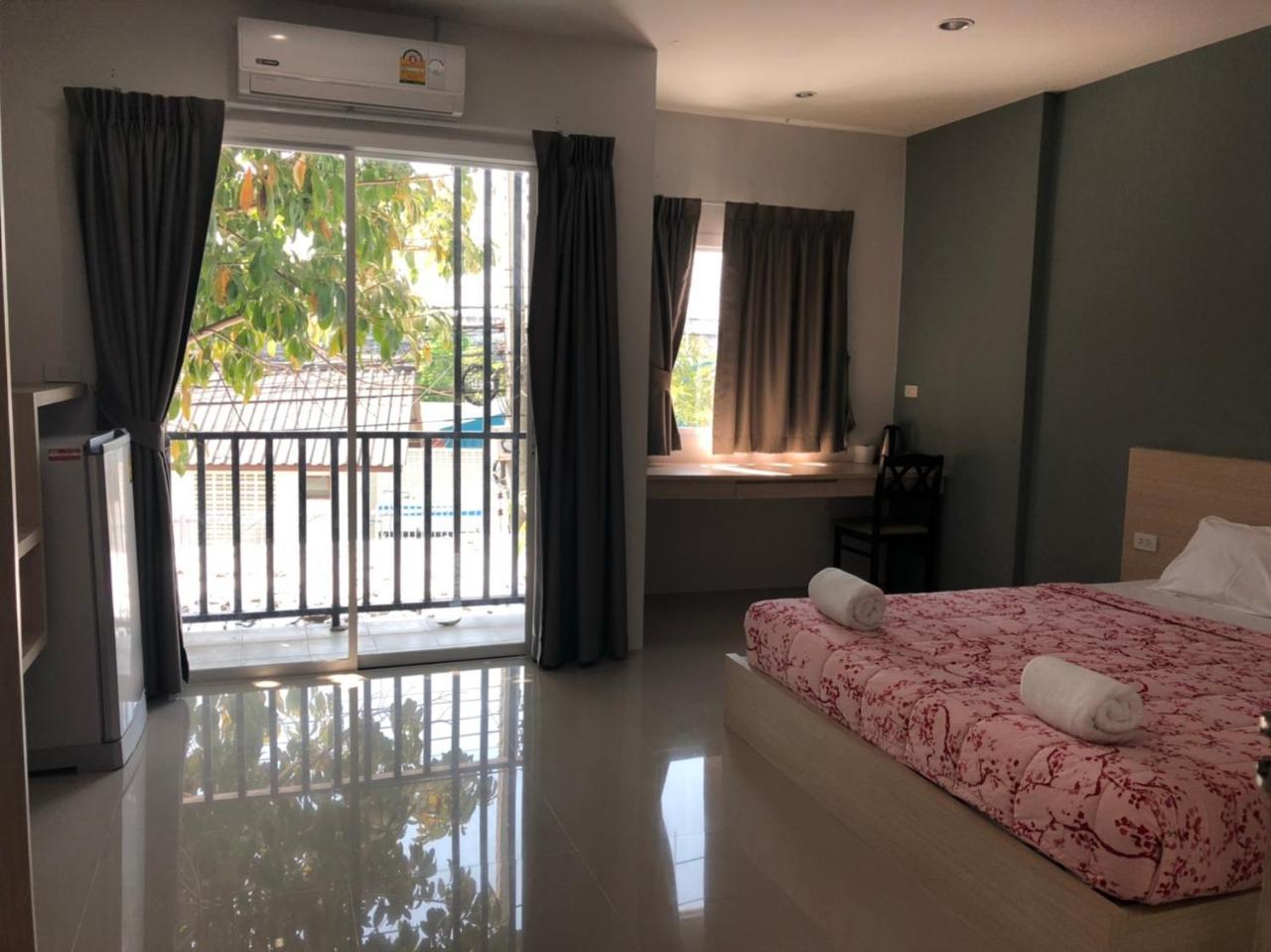 Hotel Khao Oat Airport Nai Yang Beach Exterior foto