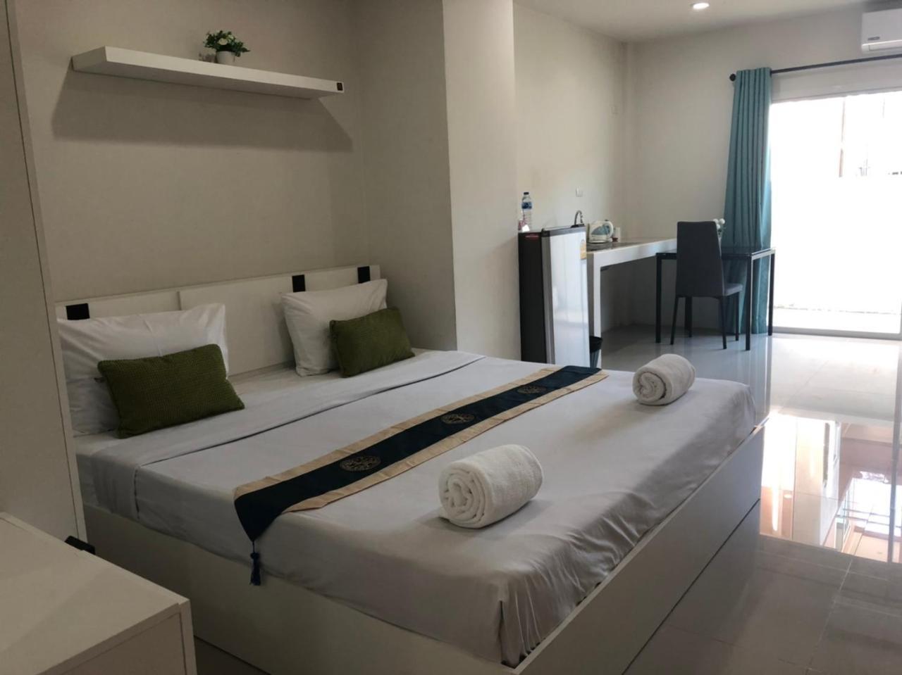 Hotel Khao Oat Airport Nai Yang Beach Exterior foto