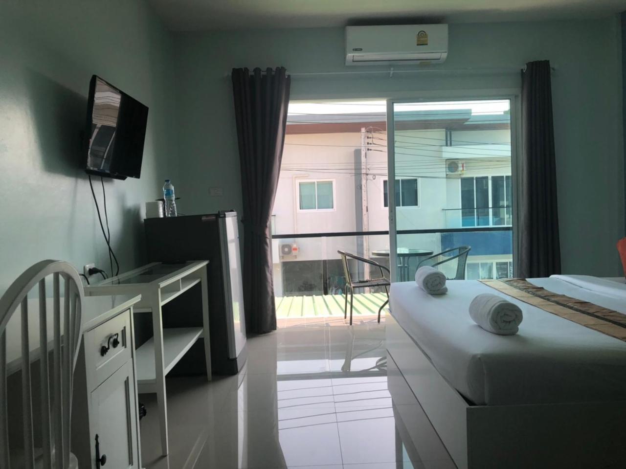 Hotel Khao Oat Airport Nai Yang Beach Exterior foto